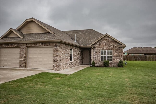Building Photo - 1230 Marigold Rd Rental