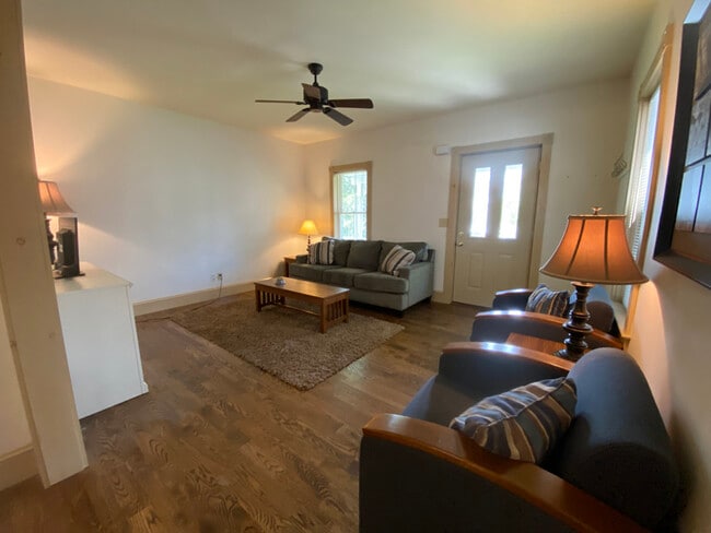 Photo - 625 6th Ave