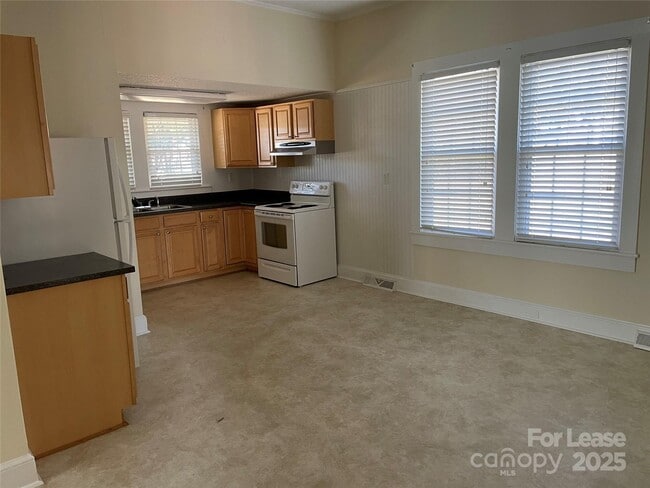 Photo - 312 Chestnut Ave