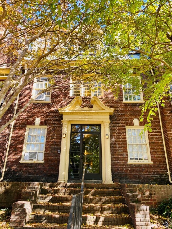 Photo - 1128 W. Grace St.*