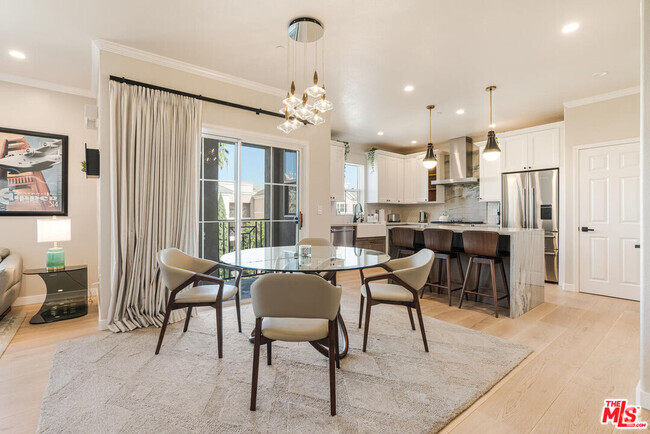 Building Photo - 13080 Pacific Promenade Unit 407 Rental
