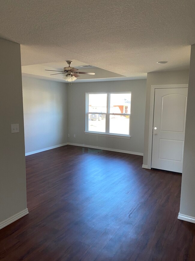 Photo - 3415 Fincastle Cir Unidad #B-55 and older housing