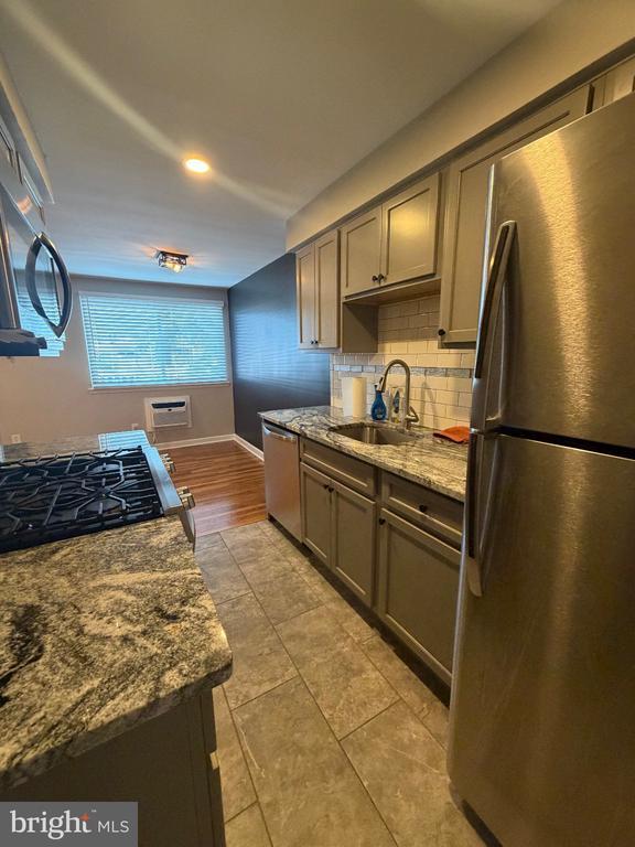 Photo - 3410 Ashfield Ln