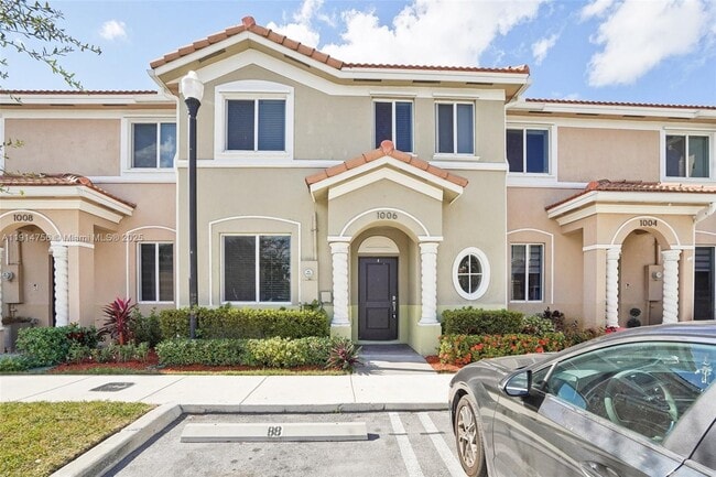 Building Photo - 1006 SE 23rd Ave