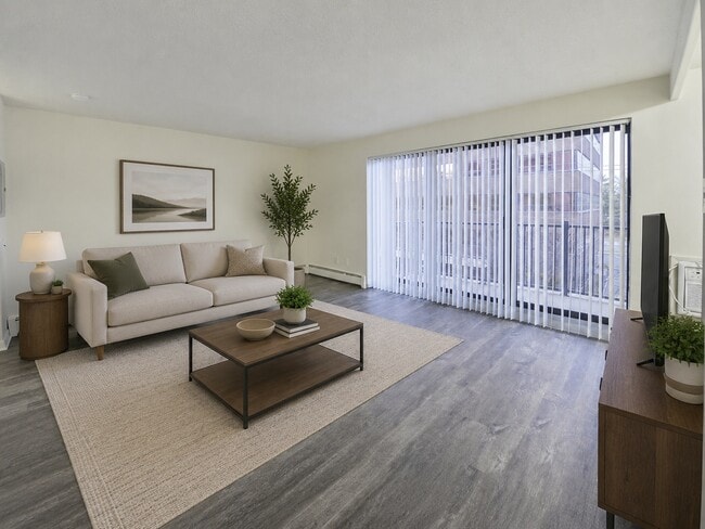 Lexington House Apartment Homes