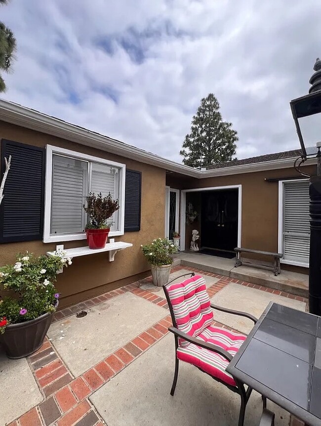 Building Photo - 16872 Stiles Cir Rental