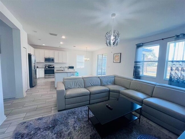 Photo - 8569 Starlight Loop