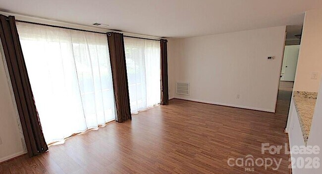 Photo - 1645 Arlyn Cir