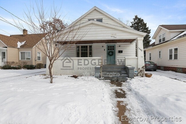 Building Photo - 1640 Wendler Ave SW