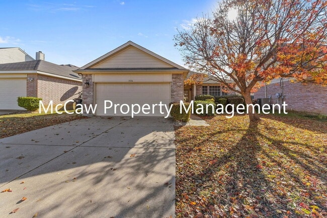 Building Photo - 5116 Meridian Ln