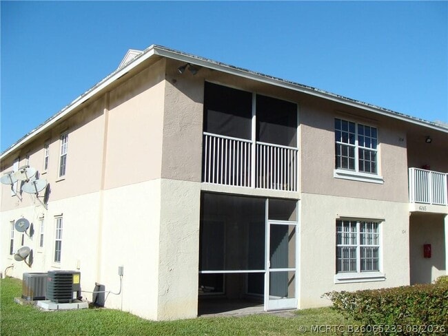 Building Photo - 4245 S 57th Ave Unit 104W