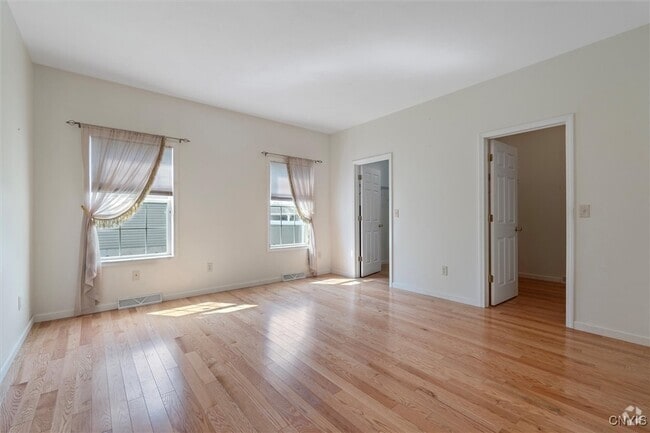 Building Photo - 5055 Constitution Ln Rental