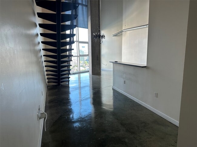 Photo - 2000 Bagby St Unit 13432