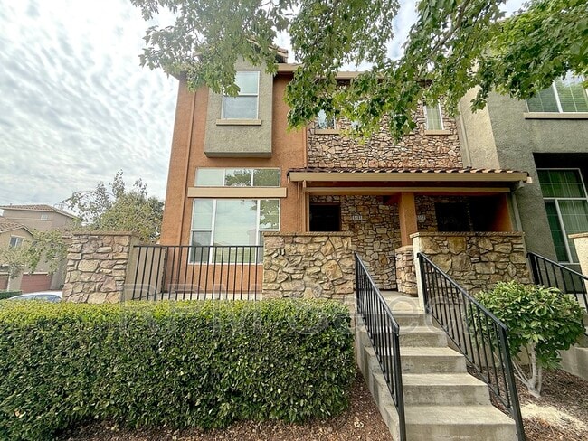 Building Photo - 2580 W El Camino Ave Unit 5101 Rental