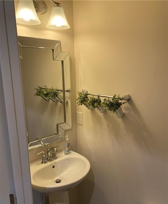 Photo - 706 Volta Dr NW