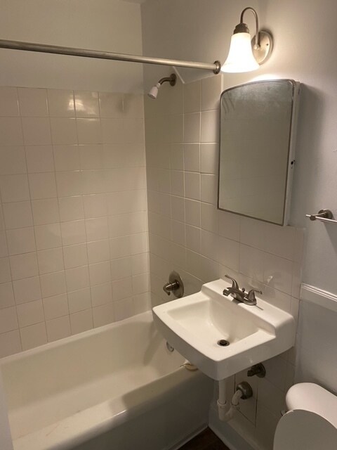 Photo - 1211 W 45th St Unit 3E