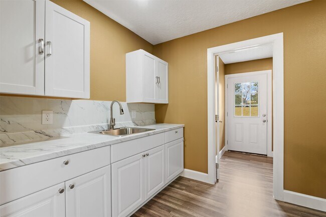 Photo - 38210 Green Willow St