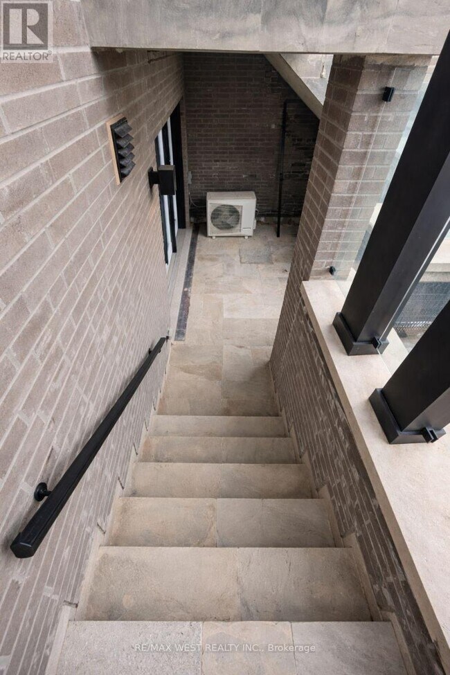 Photo - 93 Hatherley Rd