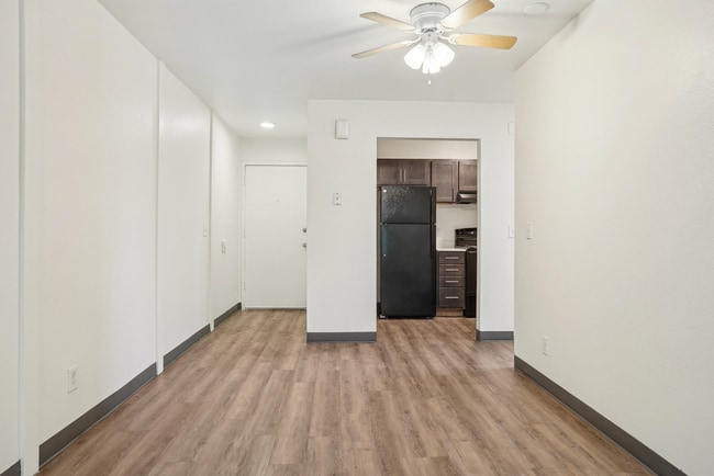 Photo - River Rock Apartments