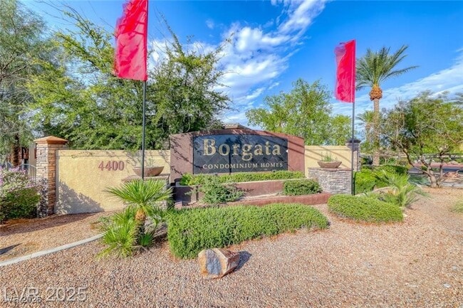 Building Photo - 4400 S Jones Blvd Unit 2103