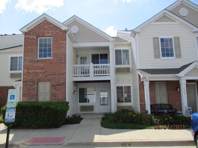 Photo - 144 Bertram Dr Unidad G Rental
