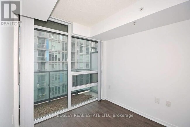 Photo - 36 Lisgar St