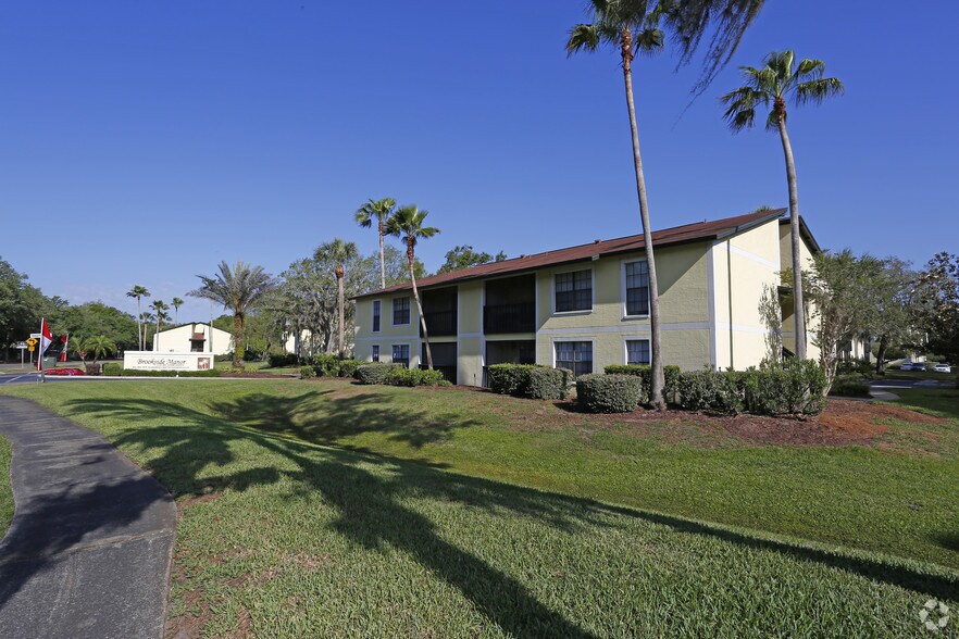 Brookside Manor Apartments For Rent in Brandon, FL