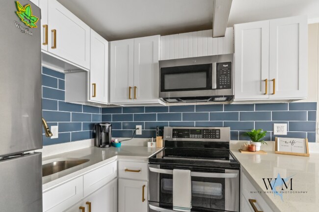 Photo - 1208 Edgewater Ave Unit 14