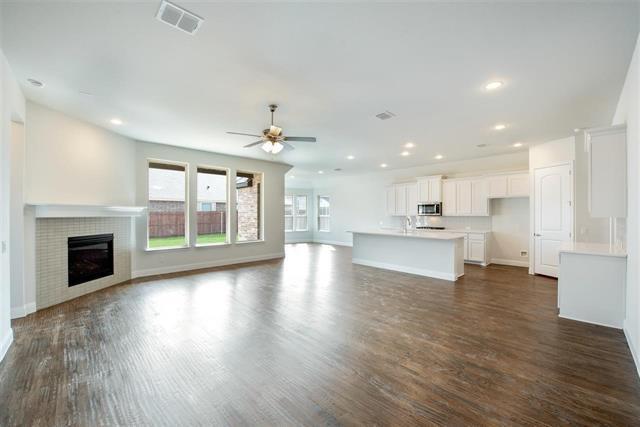 Photo - 4422 Juniper Ln
