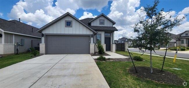 Building Photo - 425 Mira Mesa Dr Rental
