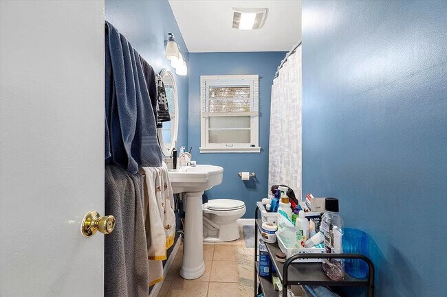 Photo - 704 Burruss Dr