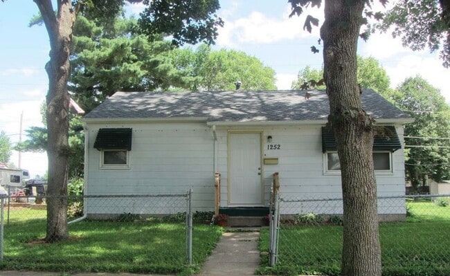Building Photo - 1252 Ackermant St Rental