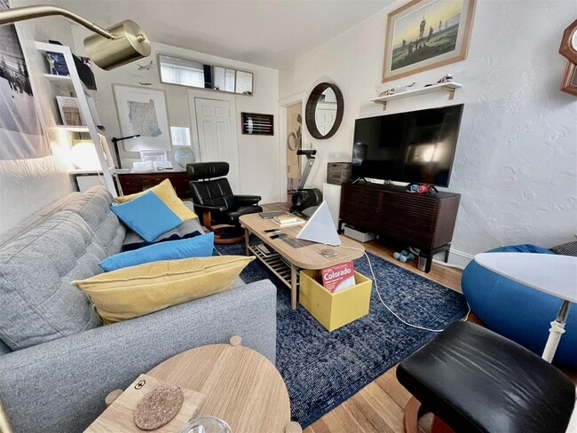 Photo - 18 Gray St Unit 2