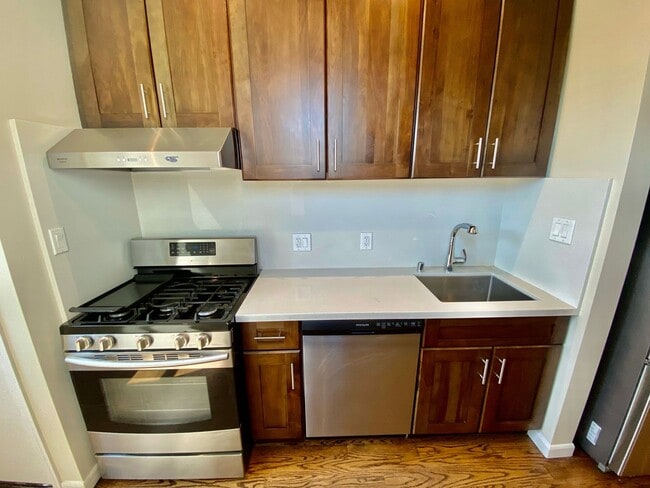 Photo - 1753-1763-1763 Fulton St Unidad 1757