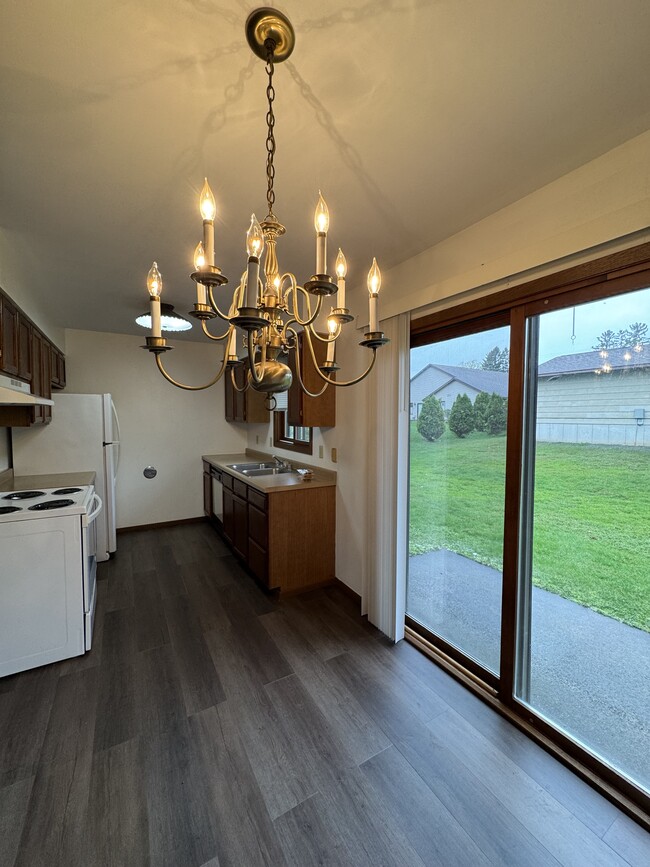 Kitchen w/brand new flooring - 836 Macomber St Unit 2