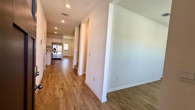 Photo - 1940 Lazy Acrs St