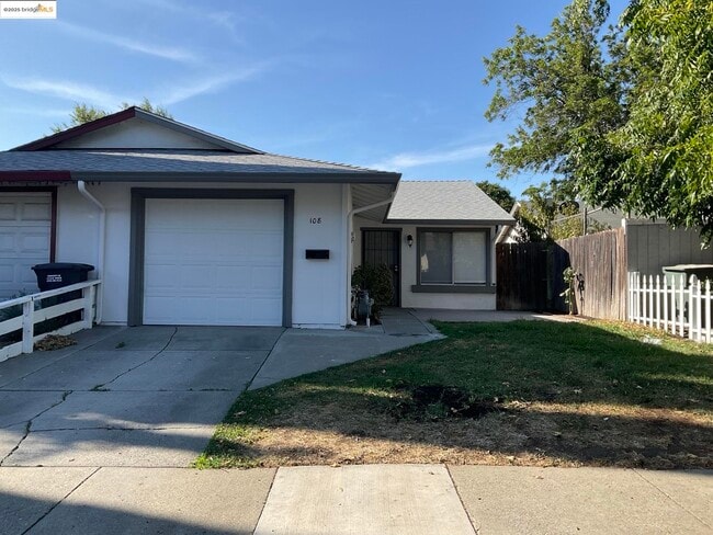 Building Photo - 108 E Trident Dr Rental