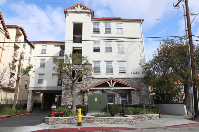 Cambridge Heights - Cambridge Heights Apartments