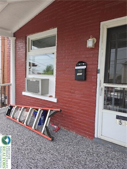 Photo - 1502 E 7th St