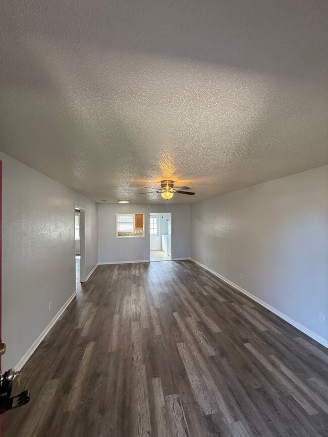 1610 Indian Trail Unidad B