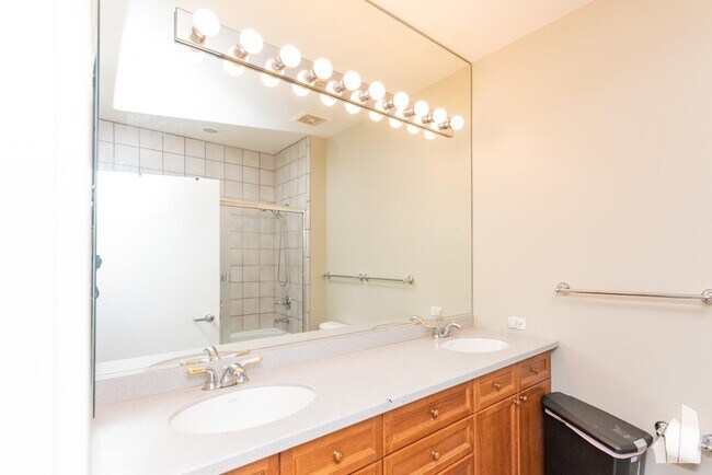 Photo - 3 bedroom in Chicago IL 60661 Unit 302
