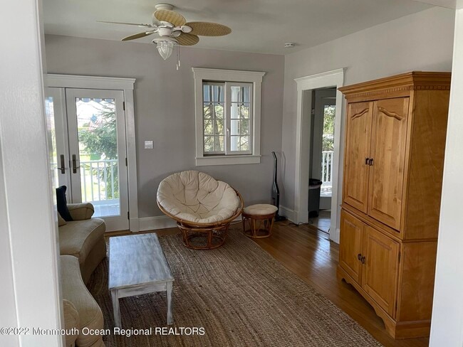 Photo - 417 Monmouth Ave