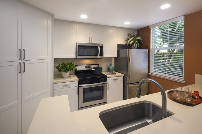 Somerset Apartment Homes