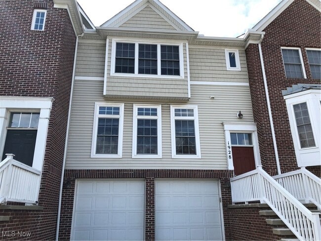 Photo - 1928 E 86th St