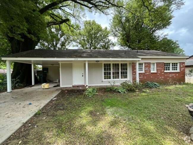 Building Photo - Renovated 3 Bedroom 1.5 Bath Home for Rent!