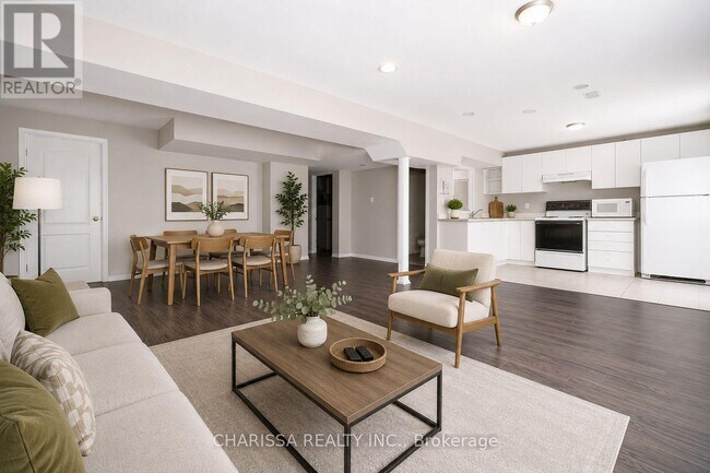 Photo - 2872 Gardenview Crescent