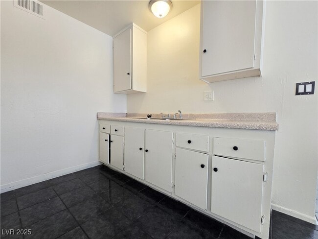 Building Photo - 3217 Arlene Way Rental
