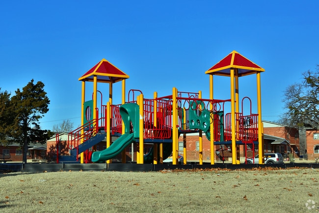 Photo - Will Rogers Courts