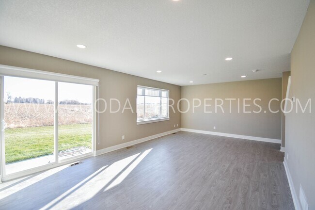 Photo - 4 Bedroom 2.5 Bathroom 2 story home in DeSoto!!!