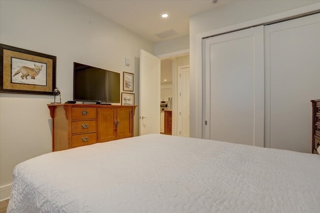 Photo - 250 Columbine St Unit 212